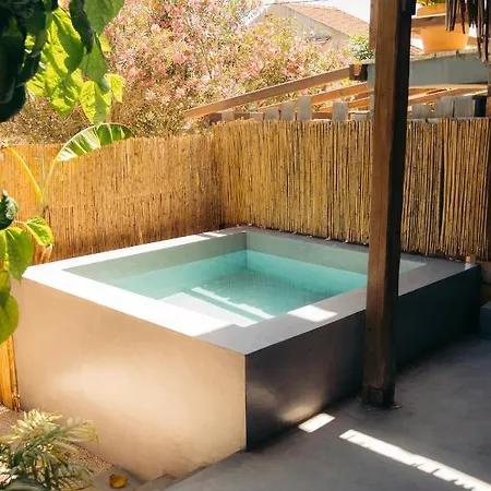 شقة فندقية Sirens 4*